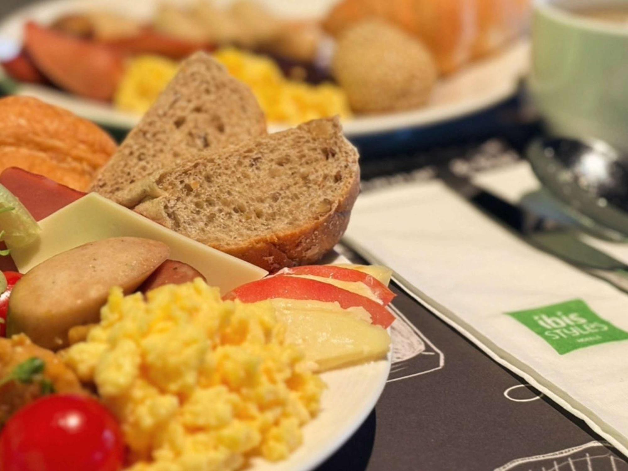 Ibis Styles Ambassador Myeong-dong 首尔
