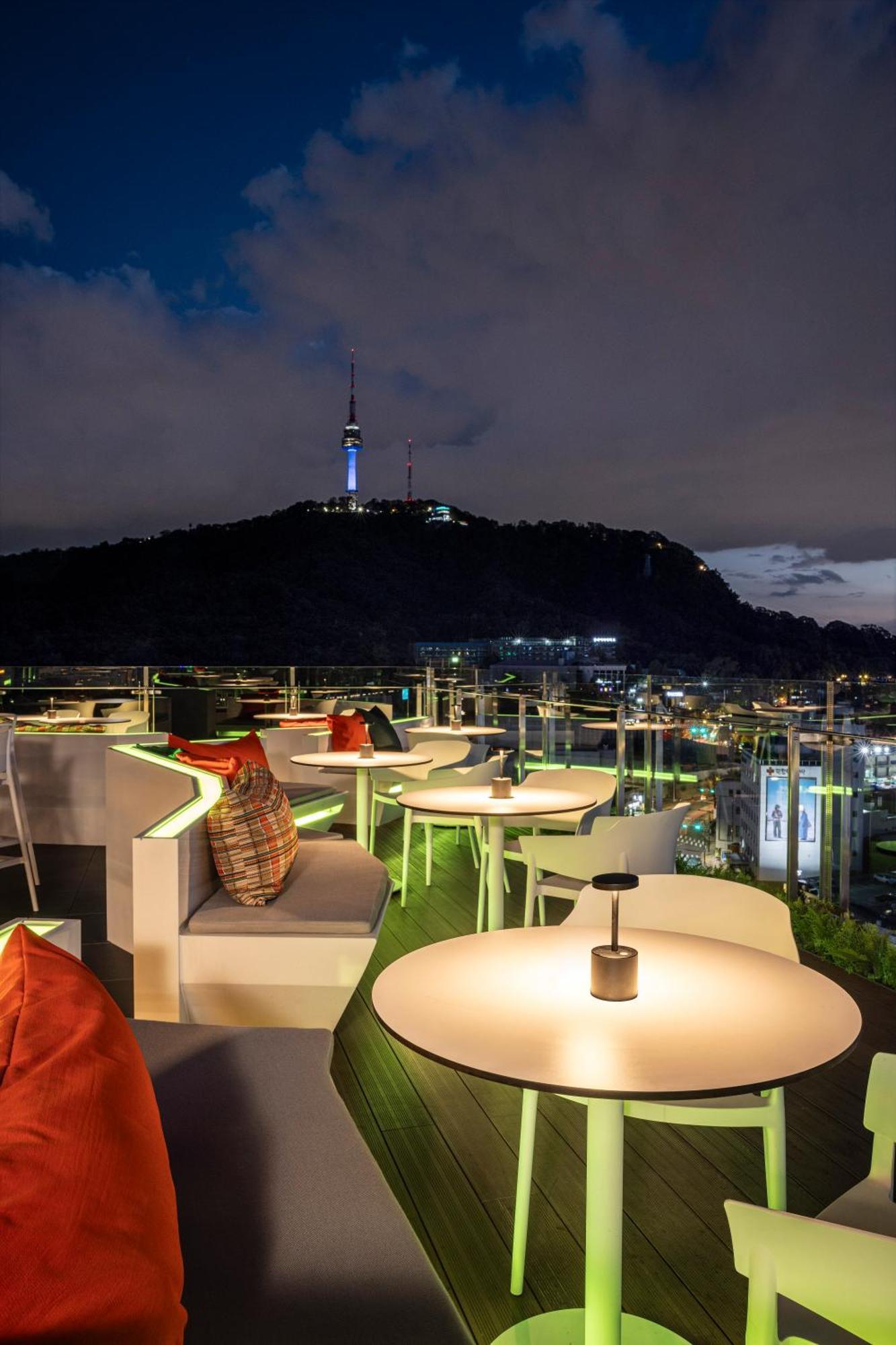 Hotel Ibis Styles Ambassador Myeong-dong 4*
