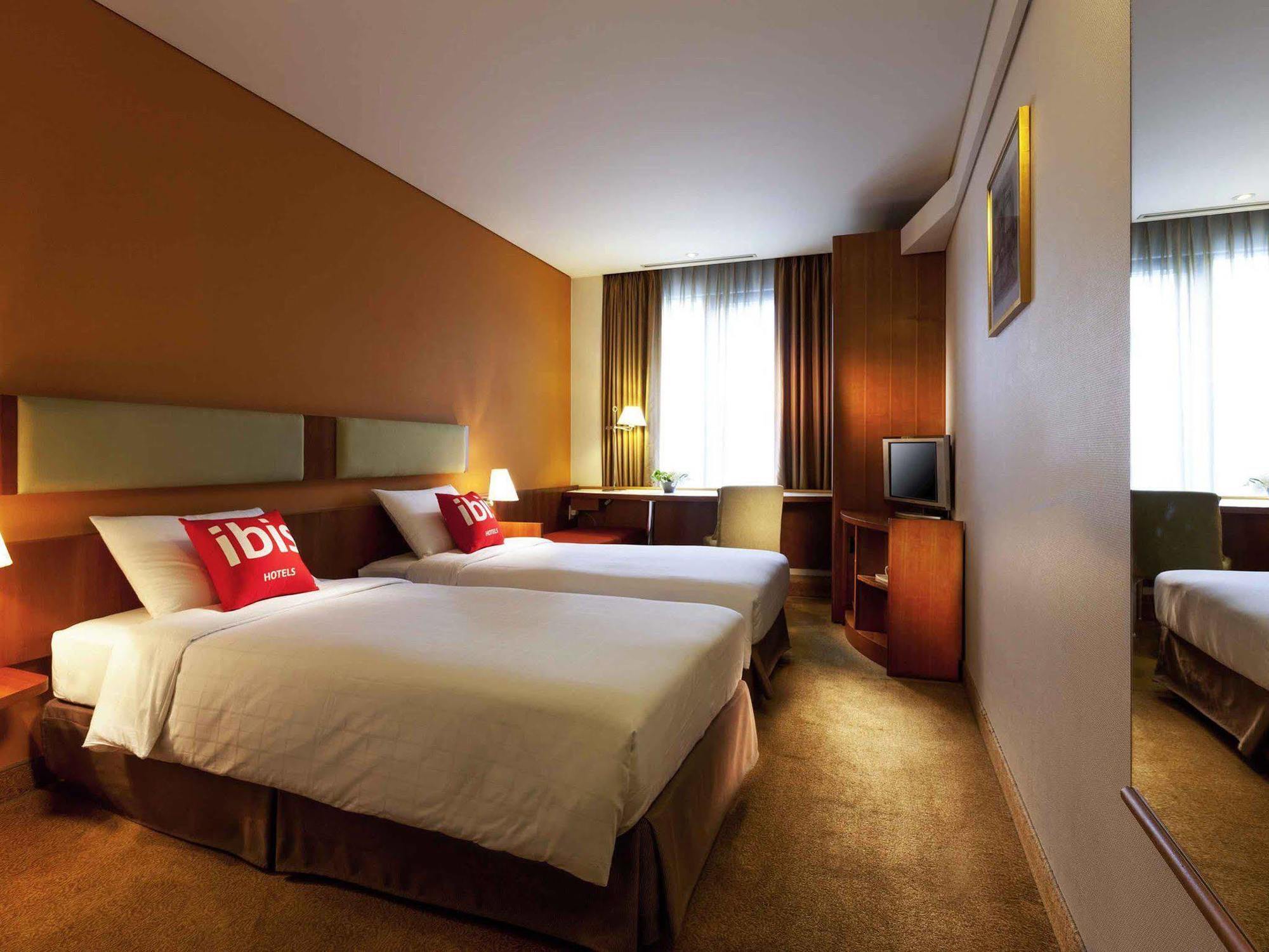 Hotel Ibis Styles Ambassador Myeong-dong 4*
